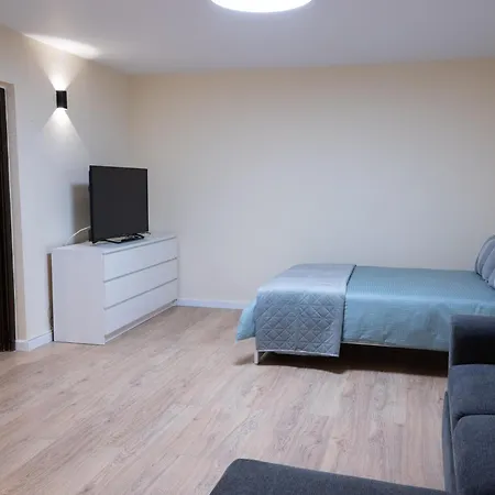 Apartment Smaranda 3 *